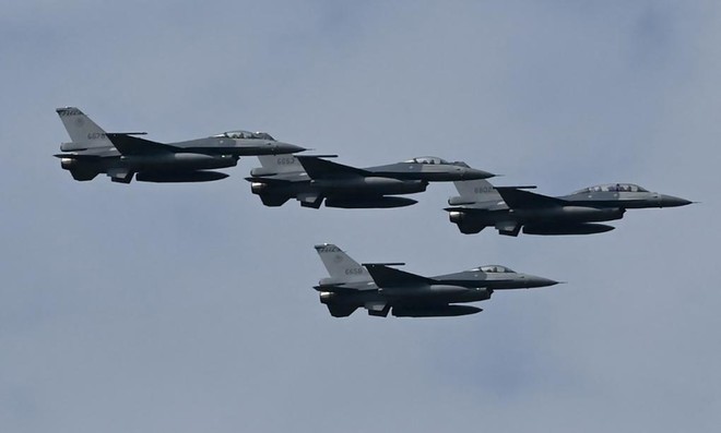 Phi đoàn F-16V đầu tiên của đảo Đài Loan được Mỹ nâng cấp chính thức ra mắt ảnh 1