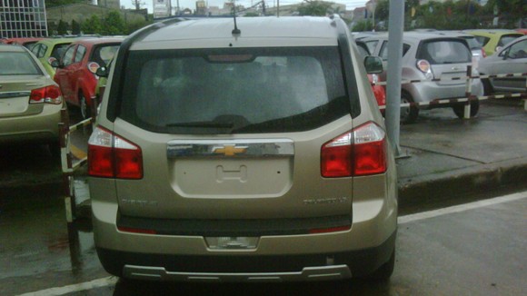 Lộ ảnh Chevrolet Captiva và Orlando MPV 2011 tại VN ảnh 8