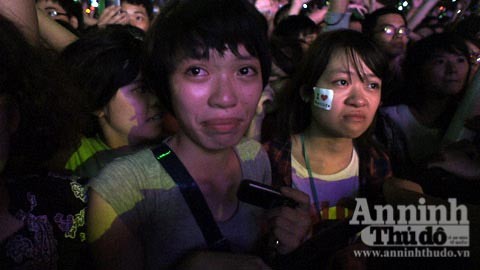 10.000 fan đến sân Mỹ Đình, "cháy" cùng Westlife ảnh 15