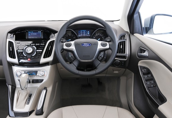 Cuối 2012, người VN có thể mua Ford Focus hỗ trợ đỗ tự động ảnh 5