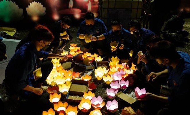 [Tin nhanh tối 19-11-2021] Việt Nam tổ chức lễ tưởng niệm đồng bào tử vong do Covid-19 ảnh 1