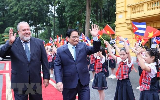 Thủ tướng Phạm Minh Chính chủ trì lễ đón Thủ tướng Cuba Manuel Marrero Cruz thăm hữu nghị chính thức Việt Nam ảnh 6
