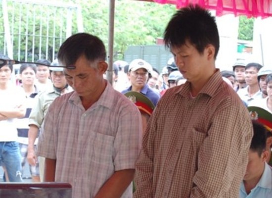 Phạt tù 2 đối tượng “hôi bia" tại TP. Biên Hòa ảnh 1