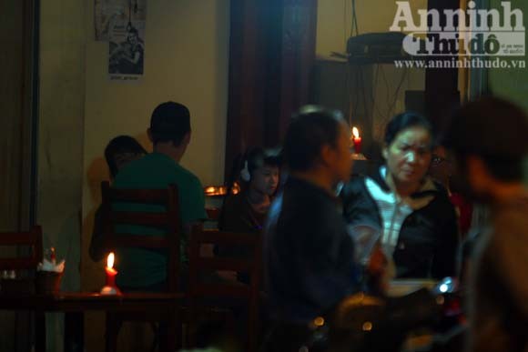 Chuyện gì đã xảy ra trong "một giờ bóng tối" ảnh 10