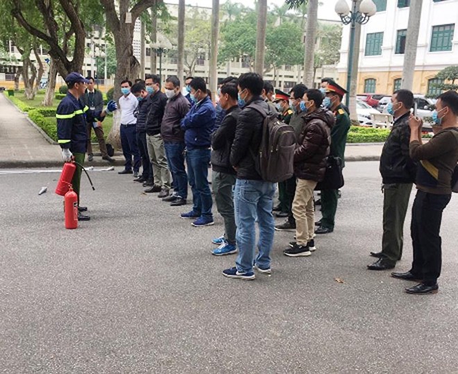 Xử lý tình huống cháy giả định tại Học viện Nông nghiệp Việt Nam ảnh 3