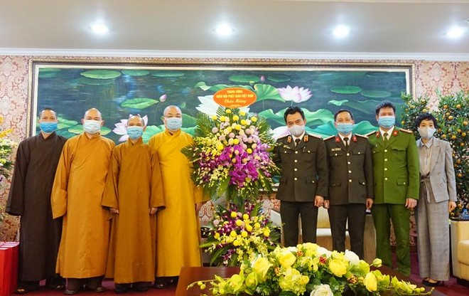 Trung ương Giáo hội Phật giáo Việt Nam chúc mừng Công an Hà Nội ảnh 1