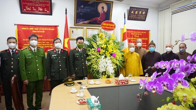 Công an Hà Nội chúc mừng xuân mới Trung ương Giáo hội Phật giáo Việt Nam và Giáo hội Phật giáo Việt Nam thành phố Hà Nội ảnh 2