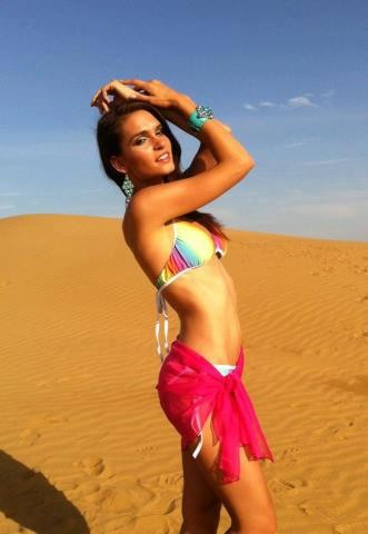Thí sinh Miss World "tắm mình" trong nắng và gió sa mạc ảnh 12