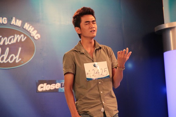Chàng "hotboy" đòi hôn Mỹ Tâm mơ làm Idol của giới trẻ Việt ảnh 1