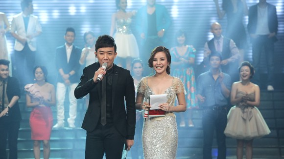 Trấn Thành-Vy Oanh, hết nhầm lại quên tên thí sinh ảnh 1