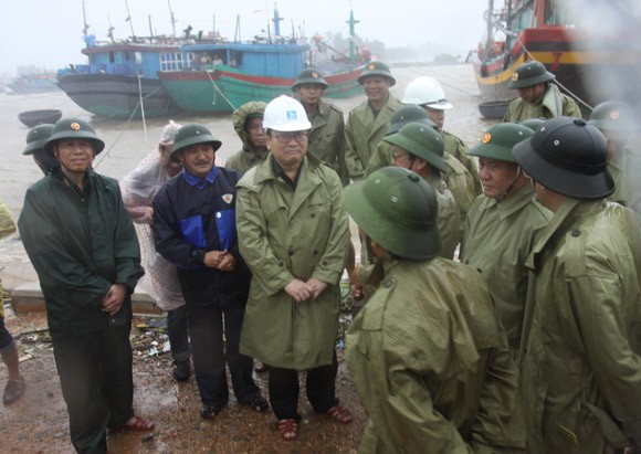 Phó Thủ tướng Hoàng Trung Hải trực tiếp chỉ đạo phòng chống bão tại Quảng Trị ảnh 1