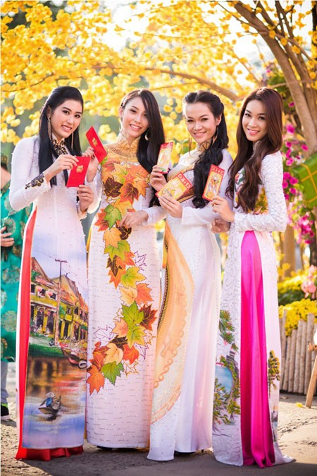 Người đẹp Việt rạng rỡ khoe sắc trong tà áo dài truyền thống ảnh 3