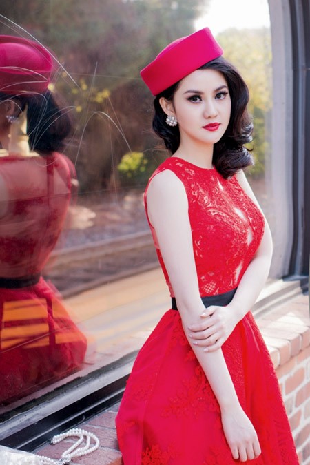 Hoa hậu Tristina Trâm Bùi khoe sắc với phong cách cổ điển ảnh 9