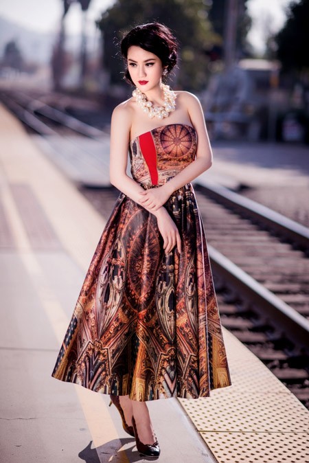 Hoa hậu Tristina Trâm Bùi khoe sắc với phong cách cổ điển ảnh 5