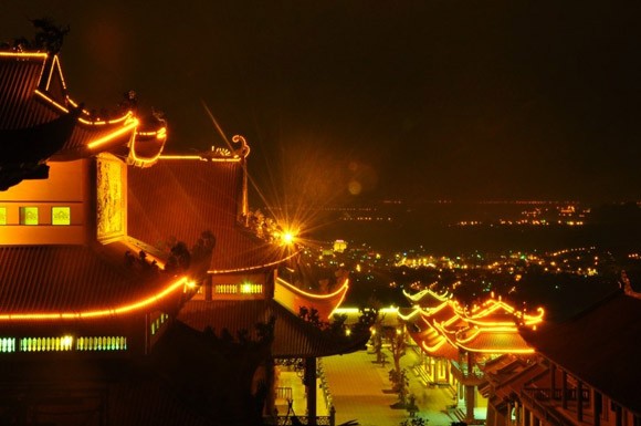 Chùa Ba Vàng - Điểm đến hấp dẫn của du lịch sinh thái, tâm linh ảnh 3