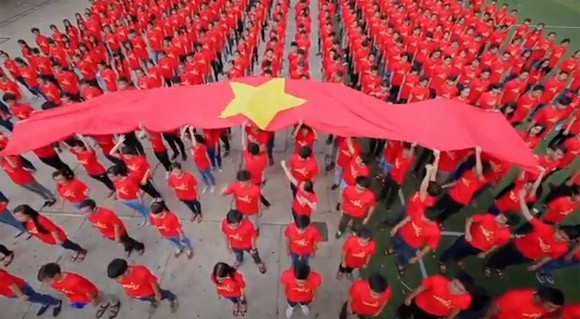 Xúc động và tự hào "Những trái tim Việt Nam" ảnh 1