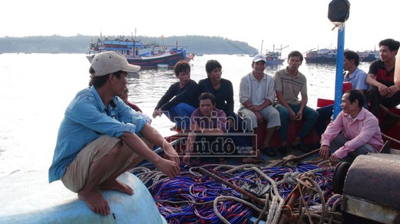 Quyết bám biển dù liên tiếp bị tàu Trung Quốc đâm, cướp tài sản ảnh 1