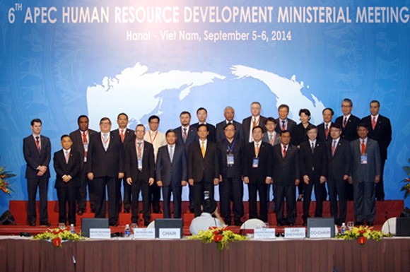 Thủ tướng Nguyễn Tấn Dũng dự khai mạc Hội nghị Bộ trưởng APEC ảnh 2