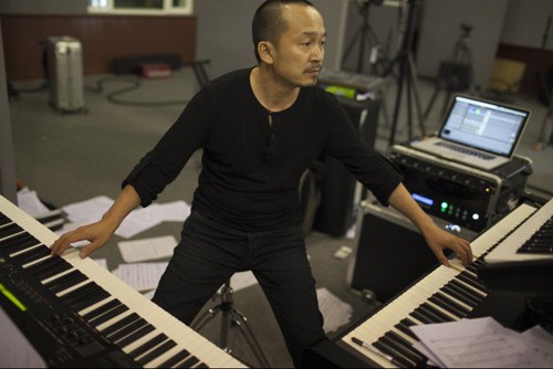 Nhạc sỹ Quốc Trung: The Voice hào nhoáng và tính toán! ảnh 1
