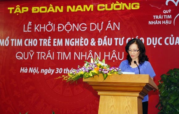 Ủng hộ 200 triệu đồng tiếp sức ngư dân bám biển ảnh 1