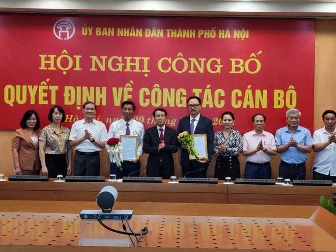 Phê chuẩn ông Nguyễn Xuân Minh làm Chủ tịch huyện Thường Tín, Sở TN-MT Hà Nội có phó giám đốc mới ảnh 2