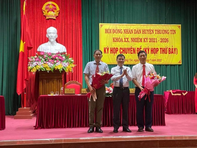 Phê chuẩn ông Nguyễn Xuân Minh làm Chủ tịch huyện Thường Tín, Sở TN-MT Hà Nội có phó giám đốc mới ảnh 1