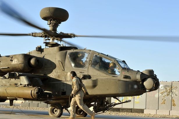 Anh điều tra vụ trực thăng Apache “vãi đạn” không kiểm soát ở trạm không quân ảnh 1