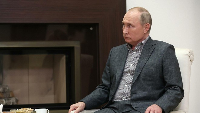 Tổng thống Nga Putin tiêm tăng cường vaccine Sputnik Light ảnh 1