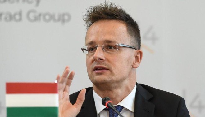 “Vaccine Sputnik V là tốt nhất” - Ngoại trưởng Hungary nhận định ảnh 1