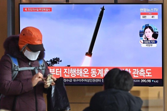 Triều Tiên phóng thử tên lửa lần thứ ba trong 10 ngày ảnh 1