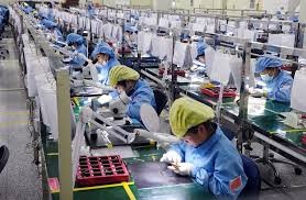 ADB điều chỉnh triển vọng tăng trưởng kinh tế Việt Nam xuống 1,8% trong năm 2020 ảnh 1