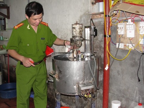 Rùng mình nước tăng lực “STINHP” bổ dưỡng ảnh 1