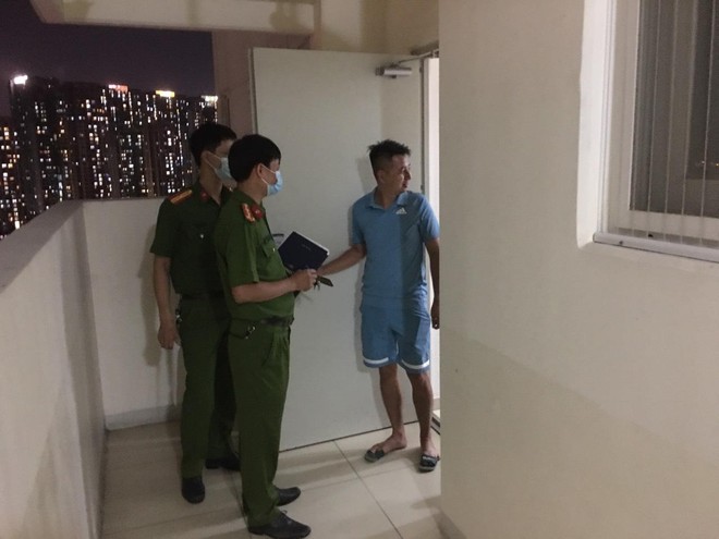 Xuyên đêm thực hiện Mệnh lệnh của Giám đốc Công an Hà Nội – rà soát người nhập cảnh, cư trú trái phép ảnh 1