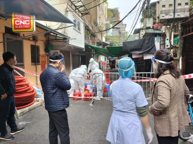 Hà Nội: Khoanh chặt nguồn lây nhiễm Covid khu vực chợ Nguyễn Công Trứ ảnh 2