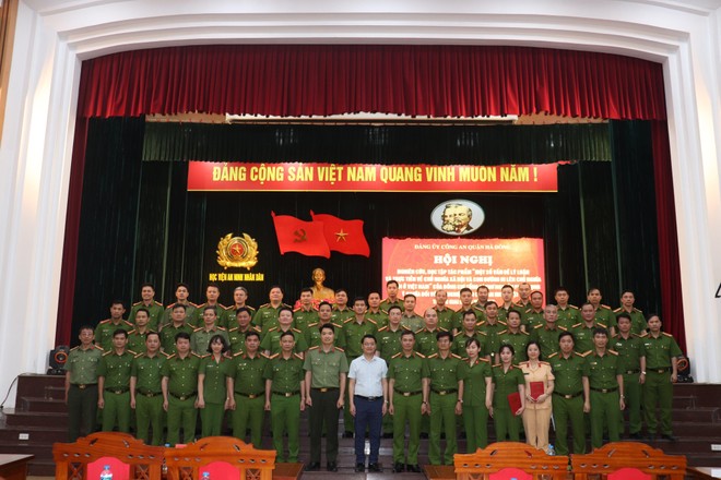 Nhiều hoạt động ý nghĩa của Công an quận Hà Đông kỷ niệm 132 năm ngày sinh Chủ tịch Hồ Chí Minh ảnh 5