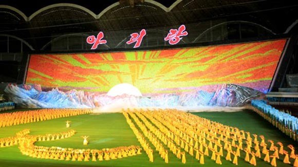 CHDCND Triều Tiên khai mạc lễ hội đồng diễn lớn nhất thế giới ảnh 1