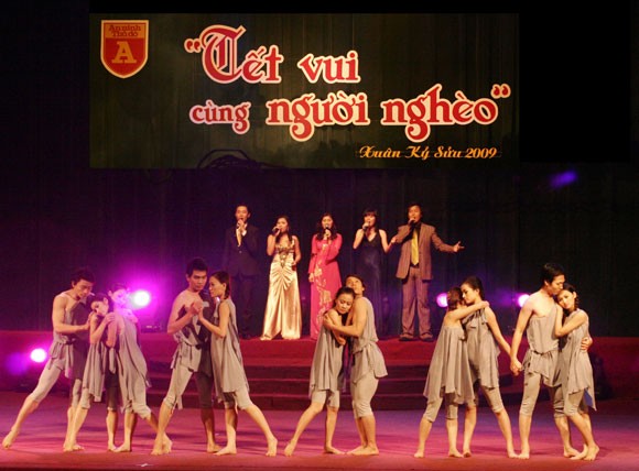 “Tết vui cùng người nghèo” ảnh 2