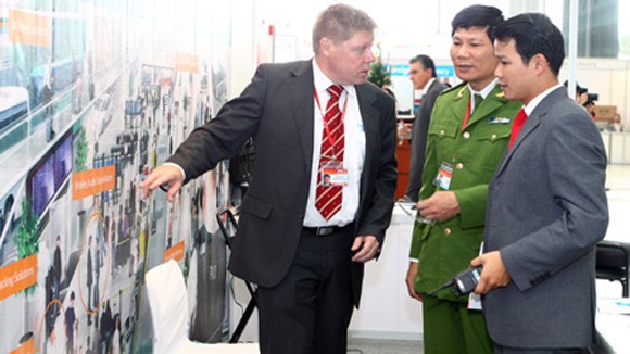 Interpol Việt Nam nhận Huân chương Bảo vệ Tổ quốc hạng Nhất ảnh 1