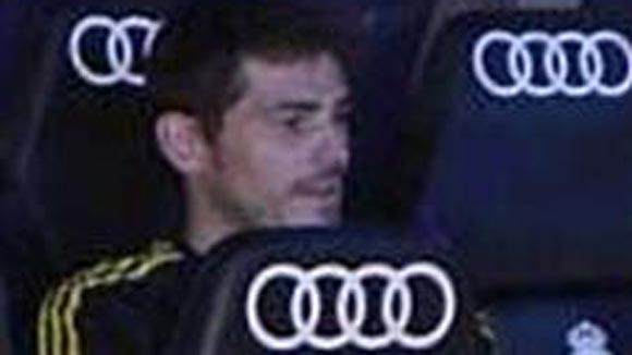 Iker Casillas bị trừng phạt? ảnh 1
