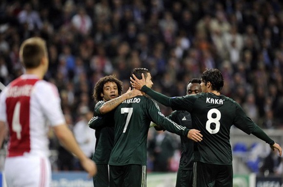 Man City thoát hiểm, Real vùi dập Ajax ảnh 2