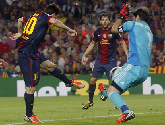Barcelona 2 - 2 Real Madrid: Messi gọi Ronaldo trả lời ảnh 2