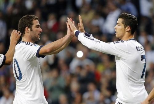 Real Madrid đáp lễ Bracelona bằng chiến thắng "5 sao" ảnh 1