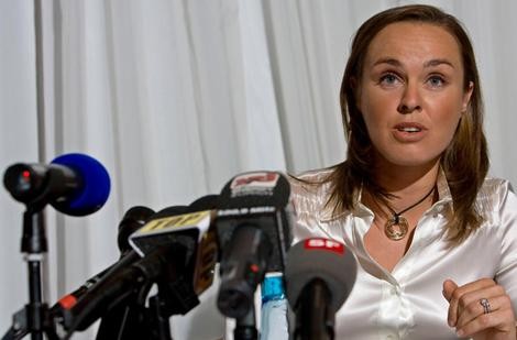 Martina Hingis làm HLV cho tài năng trẻ người Nga ảnh 1