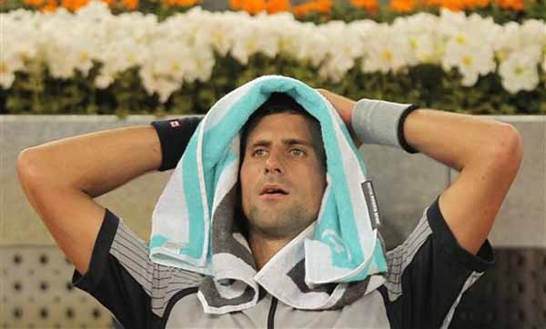 "Tiểu Federer" gây sốc tại Madrid Open khi "làm nhục" Djokovic ảnh 2