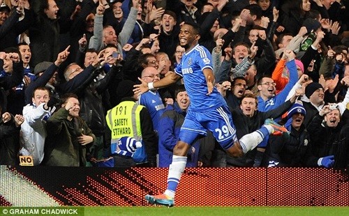 Chelsea phá tan giấc mơ bảo vệ ngôi vương của MU ảnh 1