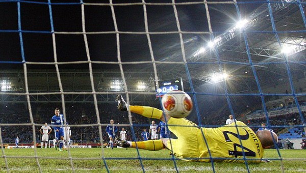 Tottenham "đông cứng" trên đất Ukraine ảnh 1