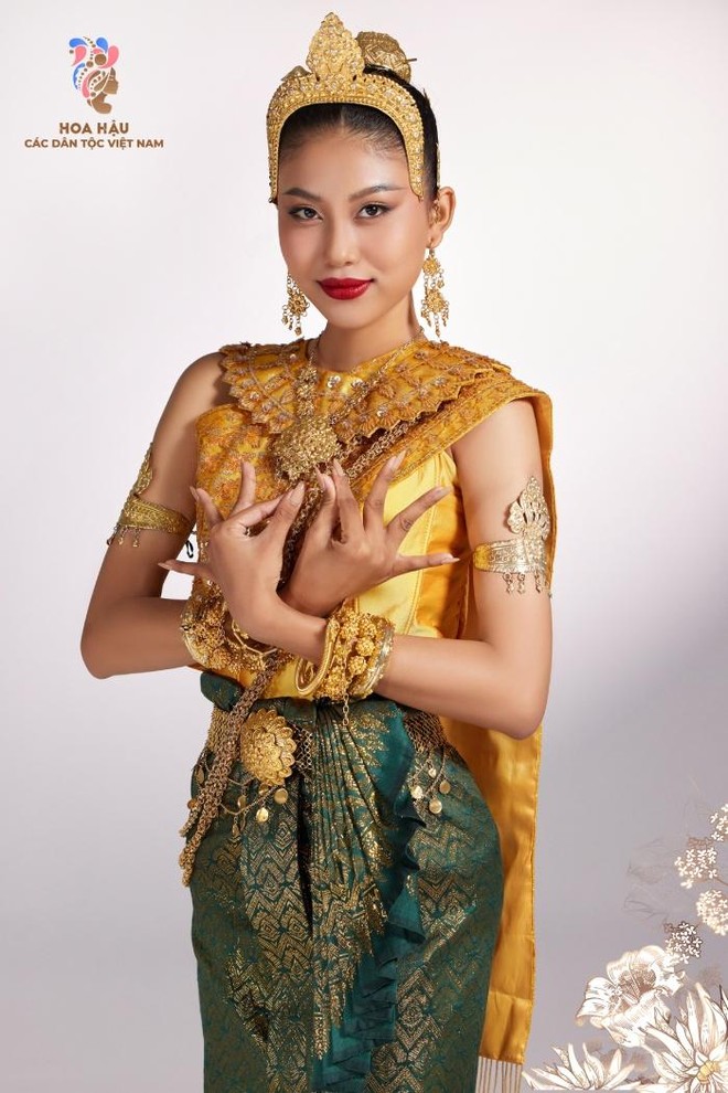 Thí sinh Hoa hậu các Dân tộc Việt Nam nổi bật, độc đáo trong trang phục dân tộc ảnh 4