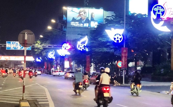 Khánh thành công trình trang trí chiếu sáng trên trục đường Nguyễn Trãi - Trần Phú ảnh 2