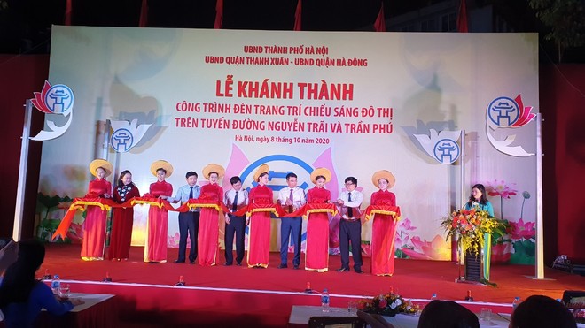 Khánh thành công trình trang trí chiếu sáng trên trục đường Nguyễn Trãi - Trần Phú ảnh 1