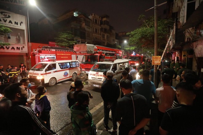 Thông tin chính thức vụ cháy làm 4 người tử vong tại phố Tôn Đức Thắng ảnh 1